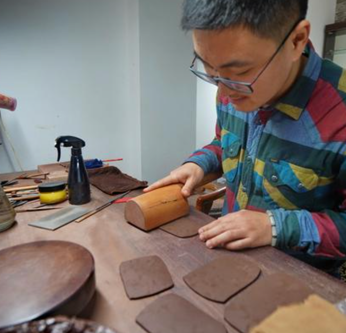 How is a Yixing Teapot Made? A Step-by-Step Guide to the Traditional P ...