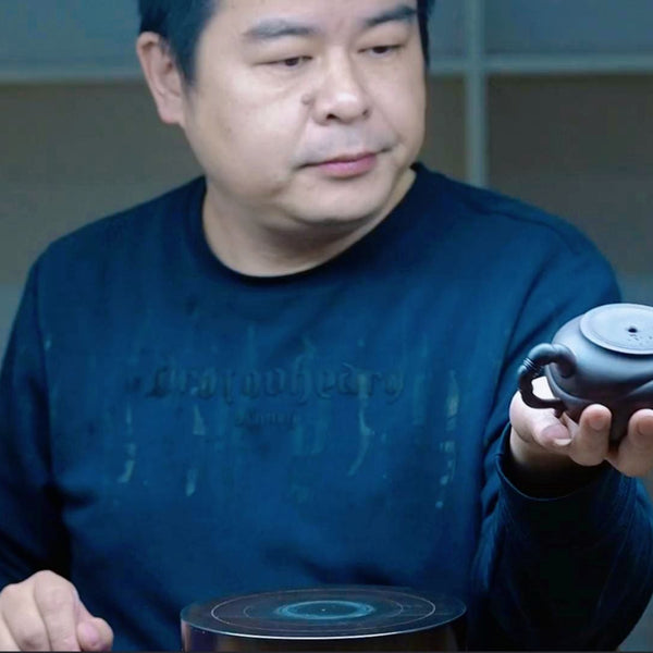 Effect of weight distribution of purple clay pots on tea brewing